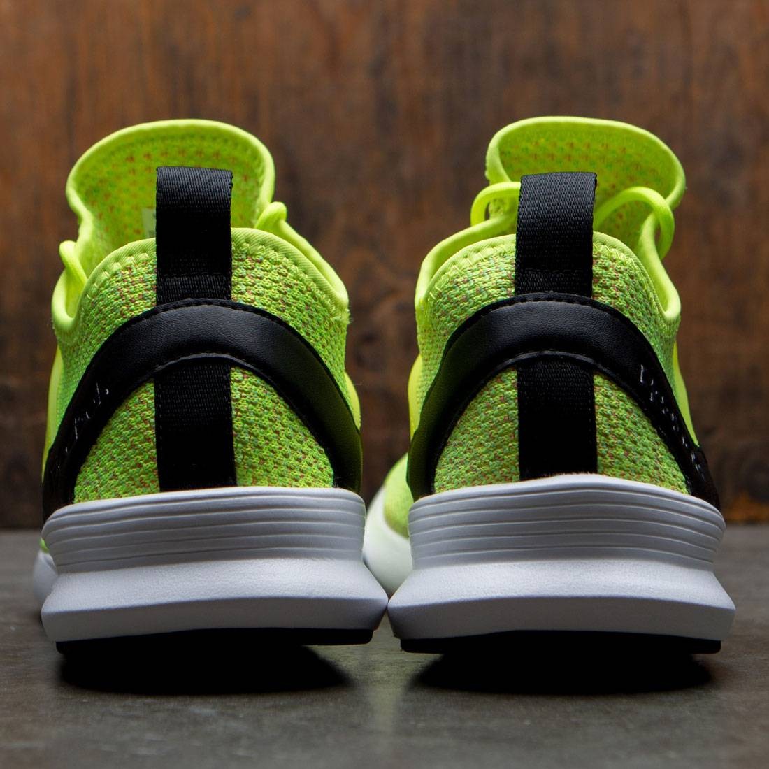 Reebok zoku runner green best sale