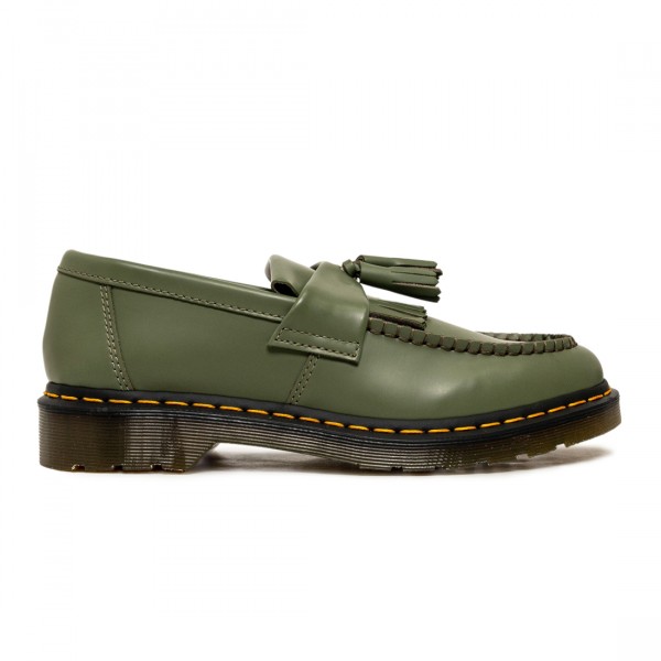 【AAKE】CLASSIC MARTIN LOAFERS Penton Leather Loafer in Black | Dr. Martens