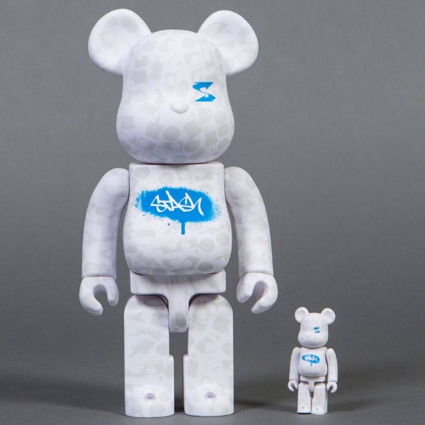 Medicom Stash 100% 400% Bearbrick Figure Set white