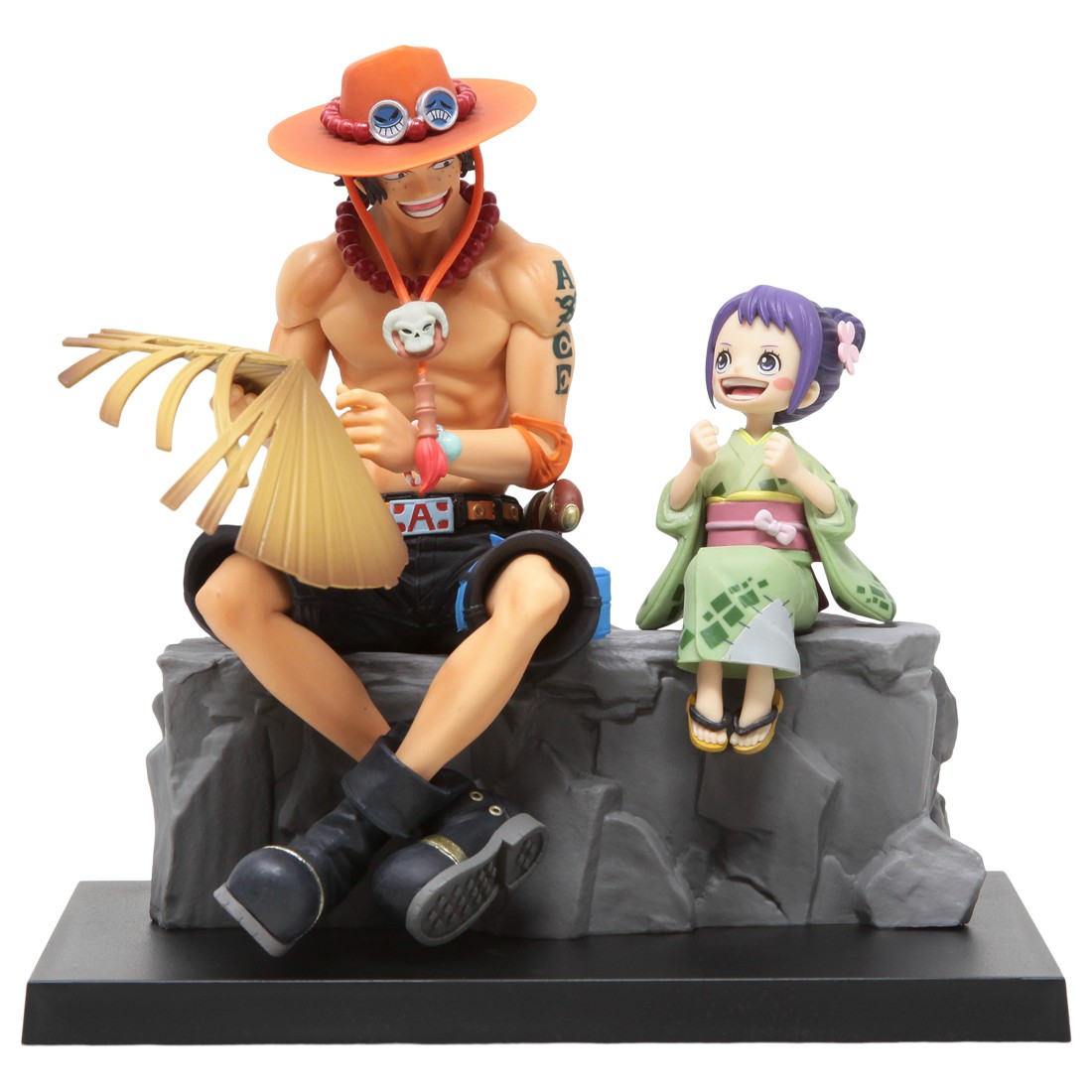 Bandai Ichibansho One Piece Emorial Vignette Ace And Otama Figure (tan)