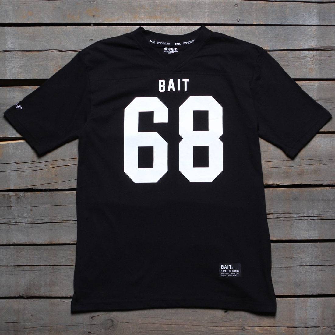 BAIT Men 68 Football Tee (black)