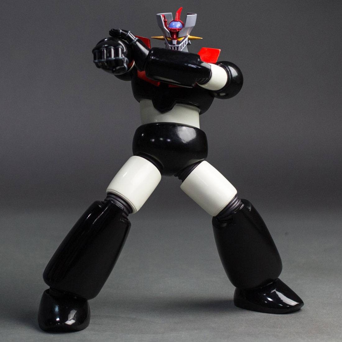 Medicom VCD Shin Mazinger Z Figure (black)