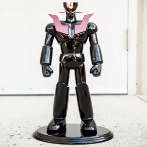 Medicom Lacquer Mazinger Z Iron Castle Version Figure (black)
