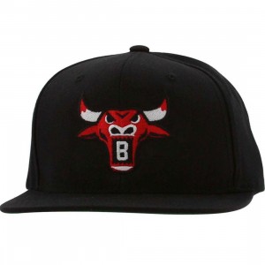 BAIT Bull Snapback Cap (black / red)