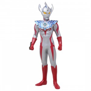 Bandai Ichiban Kuji Ultraman Taiga And Ultra Heroes - Ultraman Taiga Figure (silver)