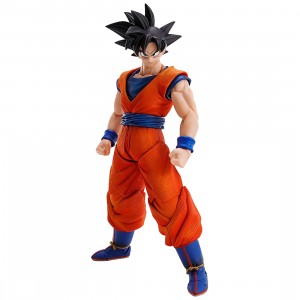 Bandai Imagination Works Dragon Ball Z Son Goku Figure (orange)