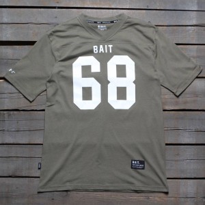 BAIT Men 68 Football Tee (green / army green)